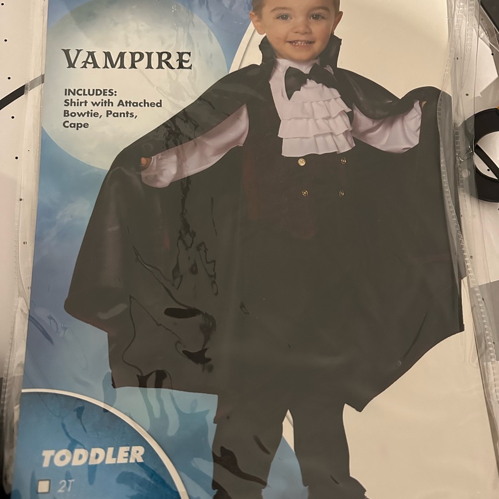 Spirit Halloween costume- Vampire